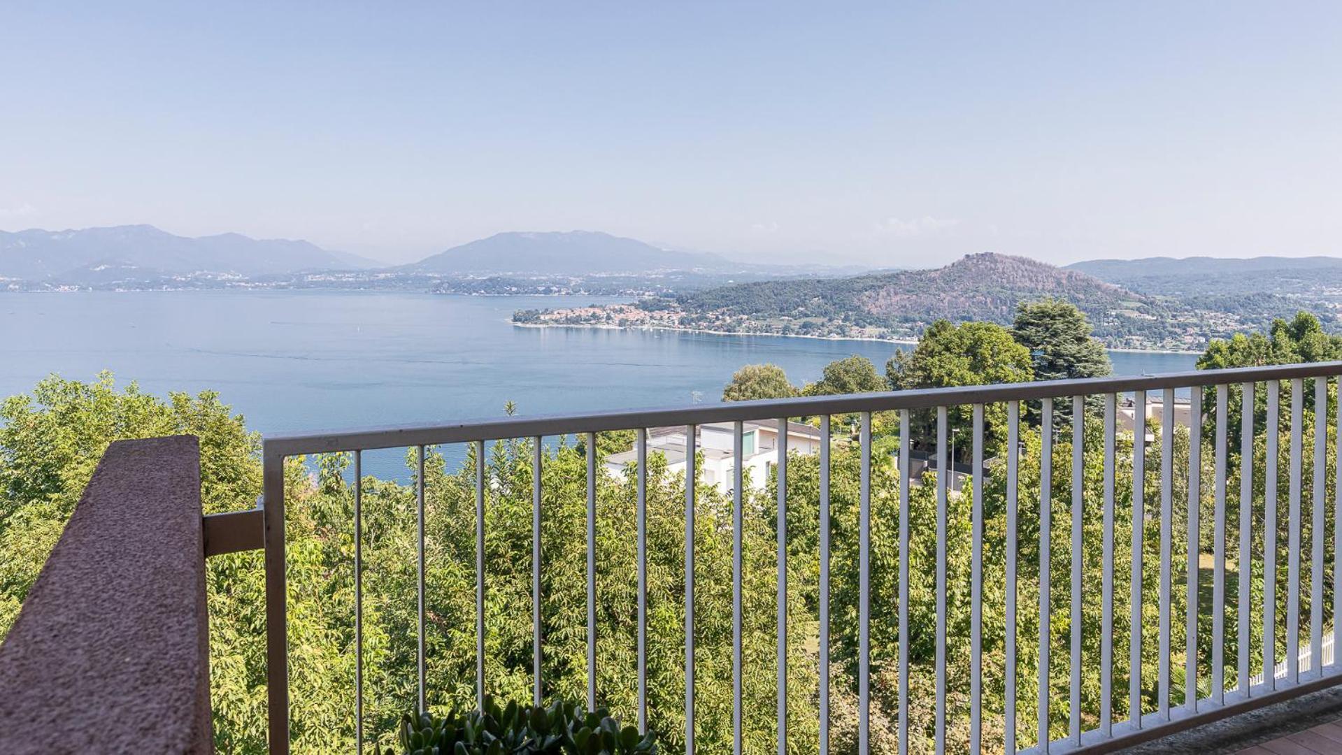 Appartamento Arona Vista Panoramica Dagnente Esterno foto